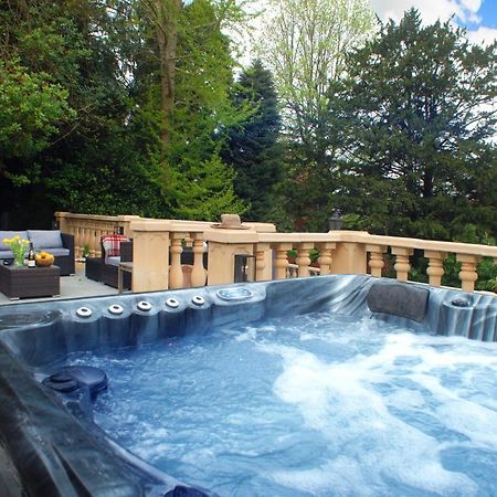 The School Rooms Estate Beautiful, Georgian Apartments With Private Heated Pool And Hot Tub Wifi And Parking Near Bath Box  Dış mekan fotoğraf