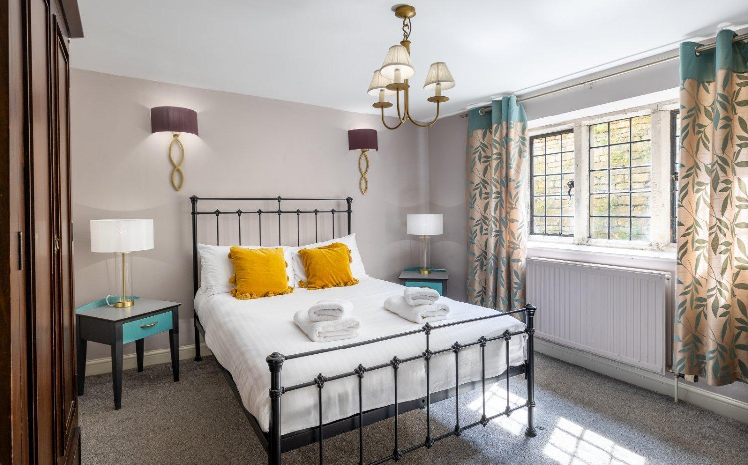 The School Rooms Estate Beautiful, Georgian Apartments With Private Heated Pool And Hot Tub Wifi And Parking Near Bath Box  Dış mekan fotoğraf