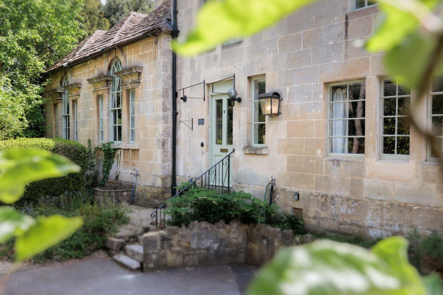 The School Rooms Estate Beautiful, Georgian Apartments With Private Heated Pool And Hot Tub Wifi And Parking Near Bath Box  Dış mekan fotoğraf