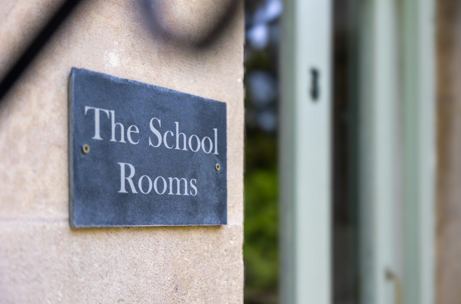 The School Rooms Estate Beautiful, Georgian Apartments With Private Heated Pool And Hot Tub Wifi And Parking Near Bath Box  Dış mekan fotoğraf