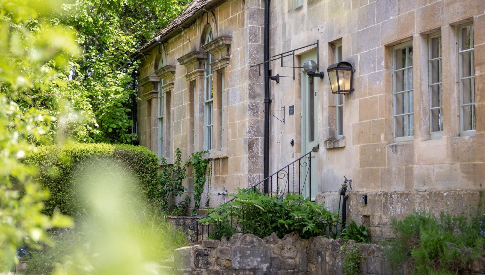 The School Rooms Estate Beautiful, Georgian Apartments With Private Heated Pool And Hot Tub Wifi And Parking Near Bath Box  Dış mekan fotoğraf