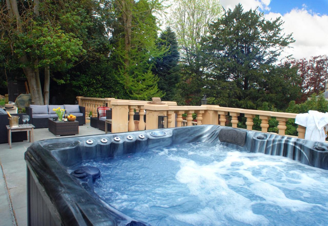 The School Rooms Estate Beautiful, Georgian Apartments With Private Heated Pool And Hot Tub Wifi And Parking Near Bath Box  Dış mekan fotoğraf